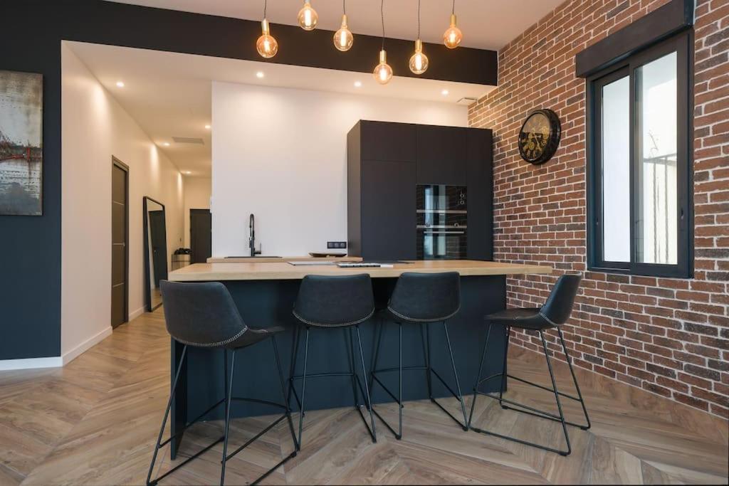 Sète Appartement D'Exception En Centre Ville Sur Quai מראה חיצוני תמונה